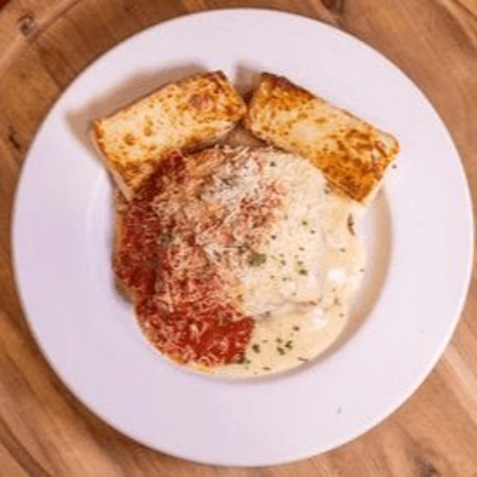 Delicious Lasagna and Italian Favorites