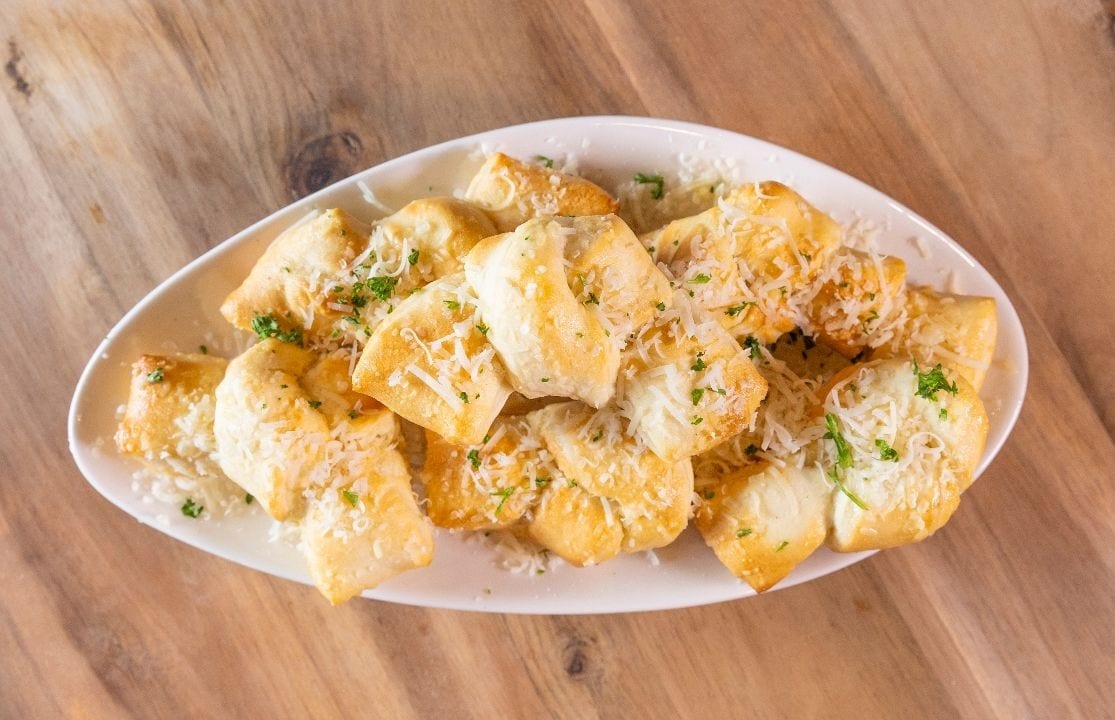 Friend's Famous Knots.